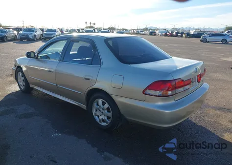 2001 Honda Accord 2.3 Ex z USA, uszkodzony, nr VIN JHMCG56601C027960